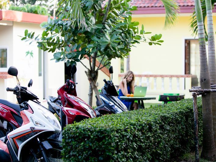Lucky Lek Resort Rawai Extérieur photo