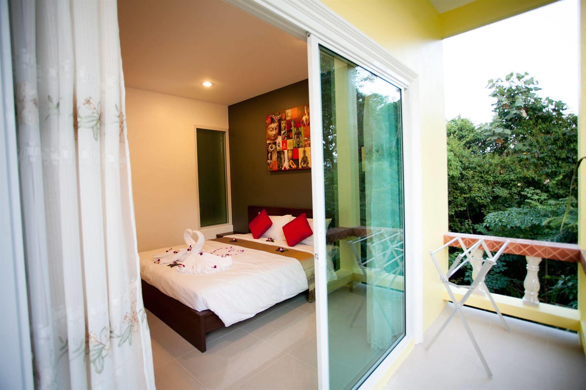 Lucky Lek Resort Rawai Extérieur photo